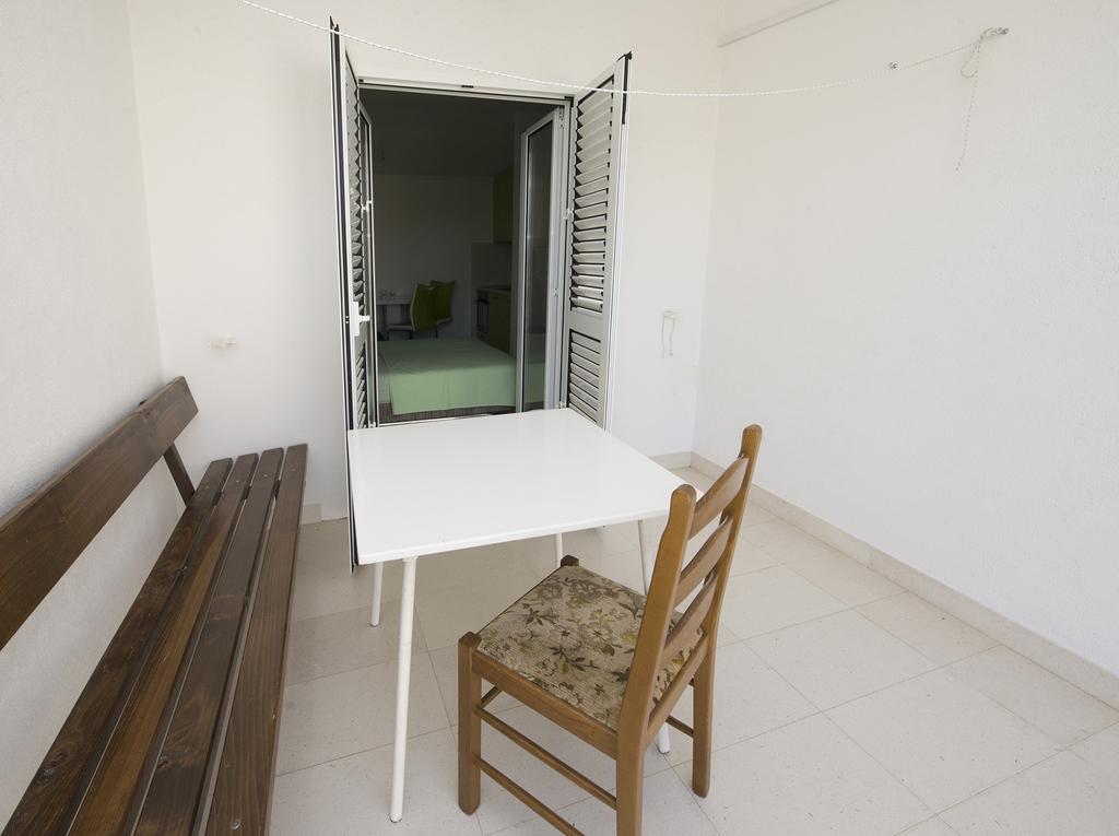 Studio Apartment Tesija Split Bagian luar foto
