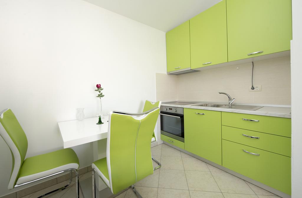 Studio Apartment Tesija Split Bagian luar foto